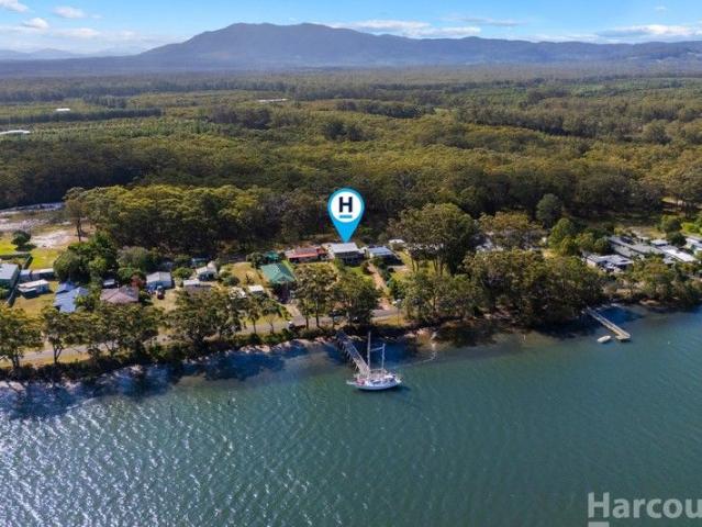 House for sale in Fishermans Reach, New South Wales