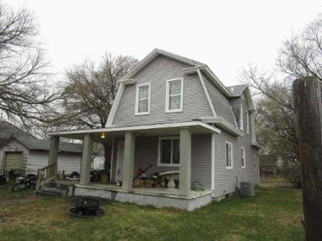 House for sale in Shelton