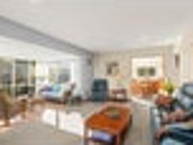 House for sale in Chaslands, Canterbury