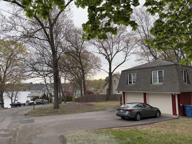 House for sale in Wrentham, Massachusetts