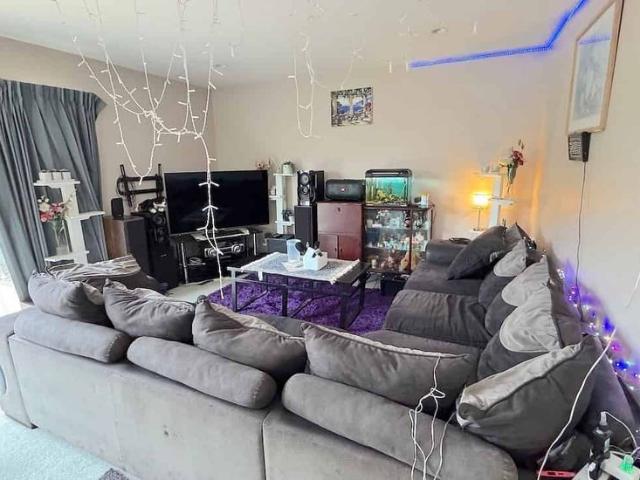 House for rent in Chaslands, Canterbury