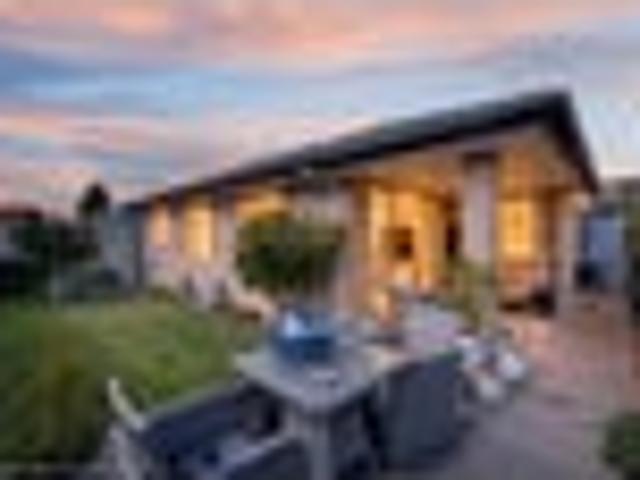 House for sale in Oakura, Canterbury