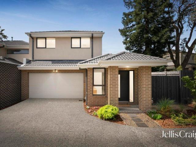 Townhouse for sale in Croydon, Melbourne