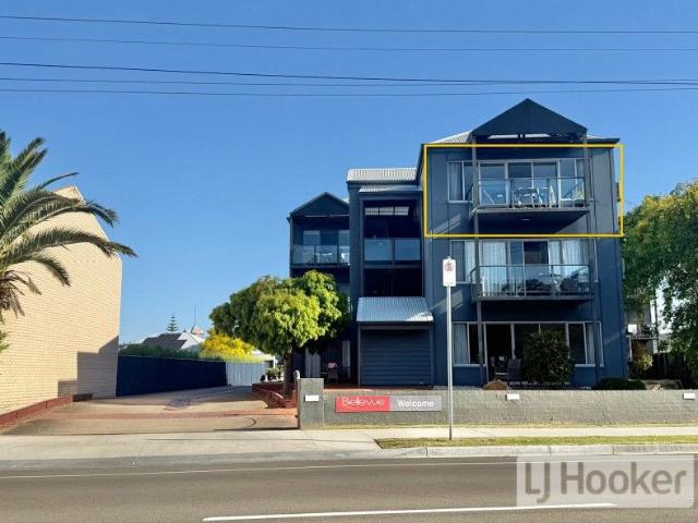 Apartment for sale in Lakes Entrance, Victoria