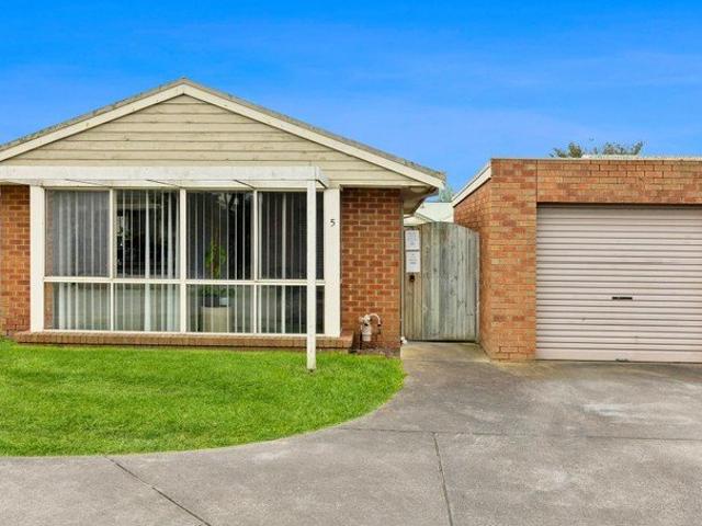 Apartment for sale in Whittington, Geelong