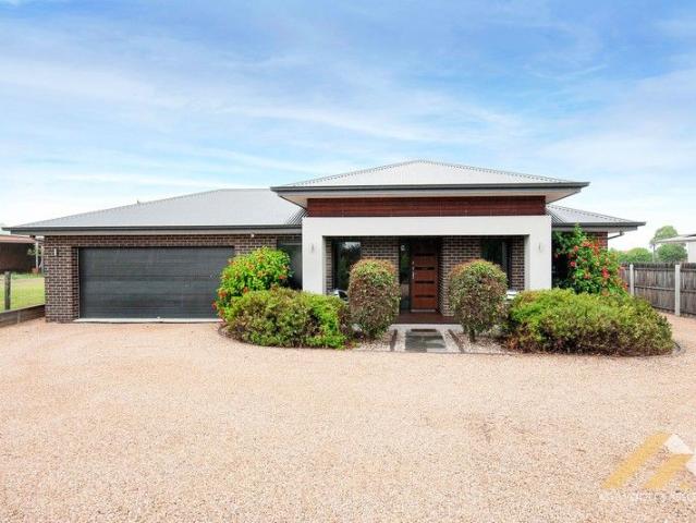 House for sale in Eastwood, Victoria