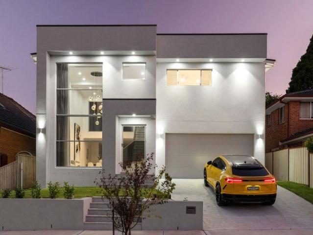 House for sale in Burwood