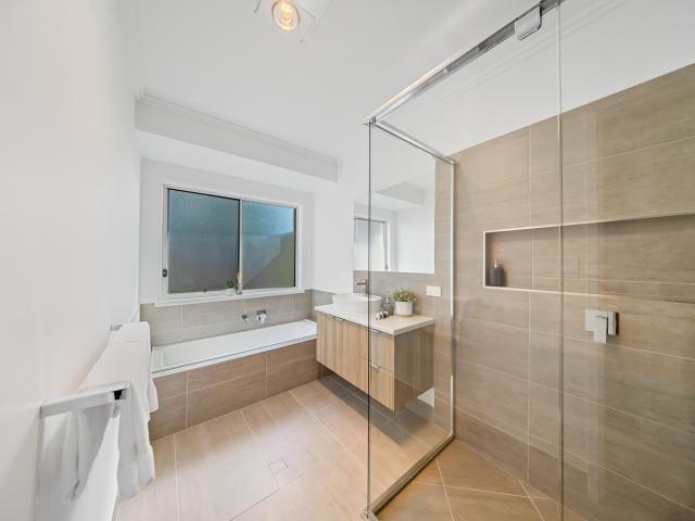 House for sale in Jones Hill, Queensland