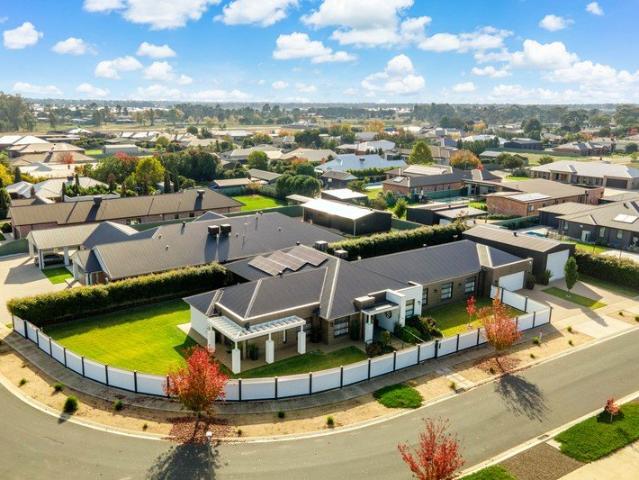 House for sale in Kialla, Victoria