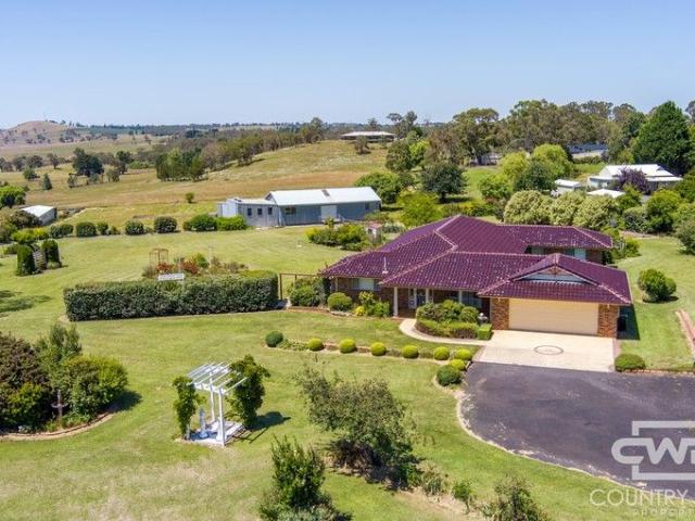 Cottage for sale in Baldersleigh, New South Wales