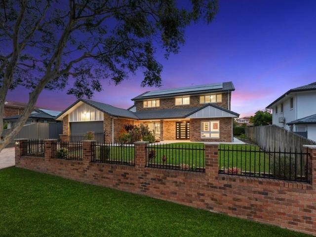 House for sale in Eight Mile Plains, Greater Brisbane