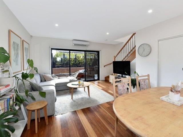 Townhouse for rent in Camerons Creek, Victoria