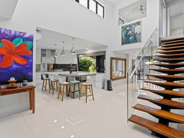 House for sale in Kewarra Beach, Queensland