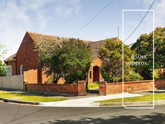 House for sale in Bentleigh, Melbourne