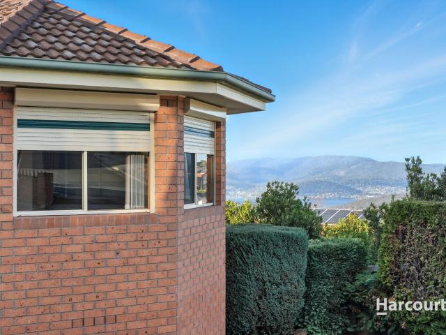 Apartment for sale in Lenah Valley
