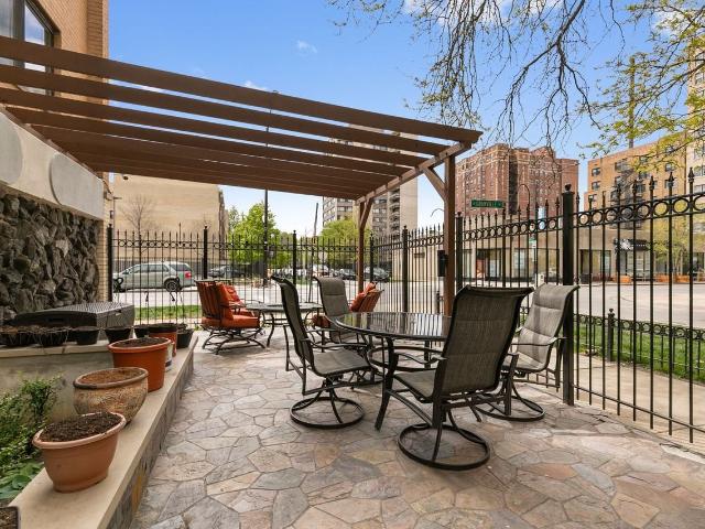 Apartment for rent in Chicago, Cook County
