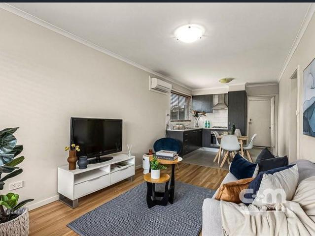 House for rent in Oak Park, Melbourne