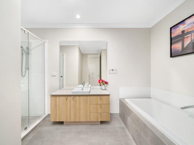 House for sale in Capestone, Greater Brisbane