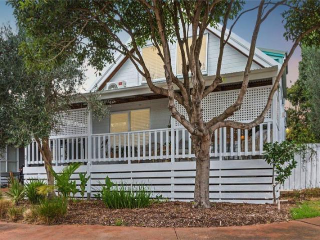 Townhouse for sale in Camerons Creek, Victoria