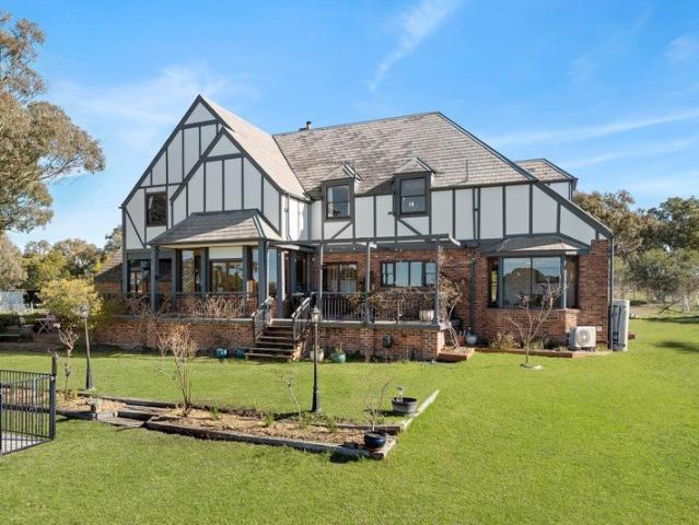 Cottage for sale in Baw Baw, New South Wales