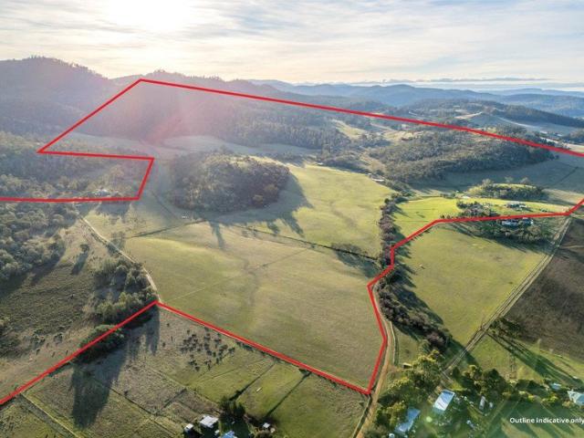 Cottage for sale in Tea Tree, Tasmania