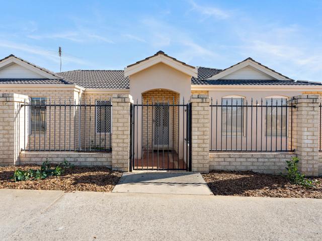 Apartment for sale in Spearwood, Western Australia