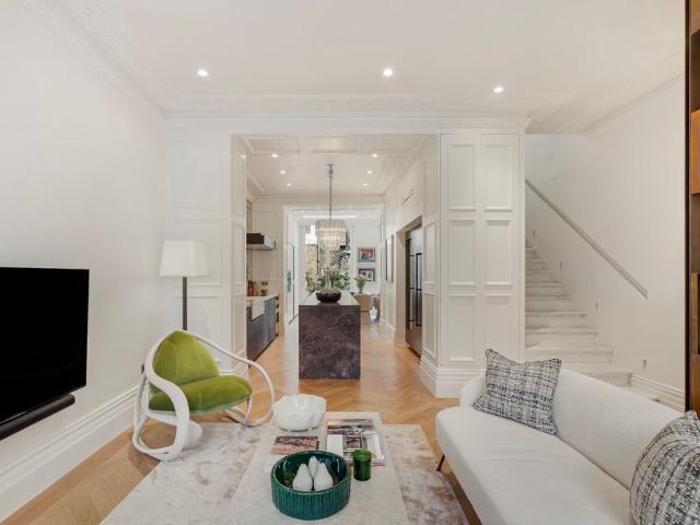Townhouse for rent in Kensal Town, Greater London