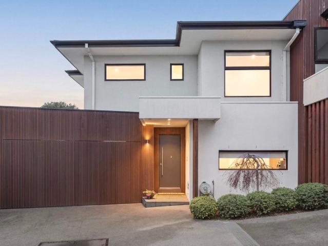 Townhouse for sale in Camerons Creek, Victoria