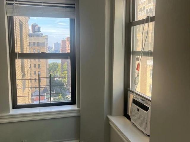 Room for rent in Manhattan Community Board 7, New York