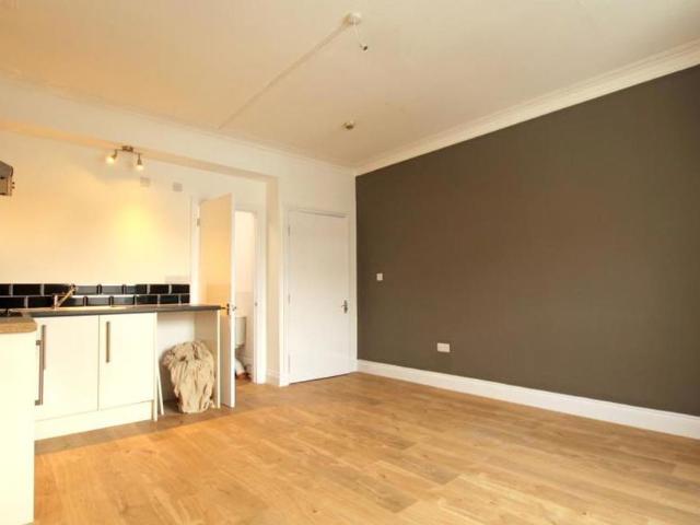Studio for rent in Feckenham, City Of Bristol