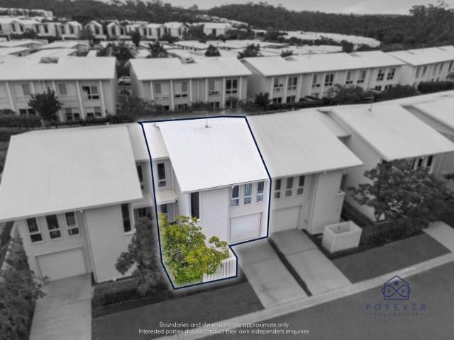 Townhouse for sale in Fernbrook, Queensland