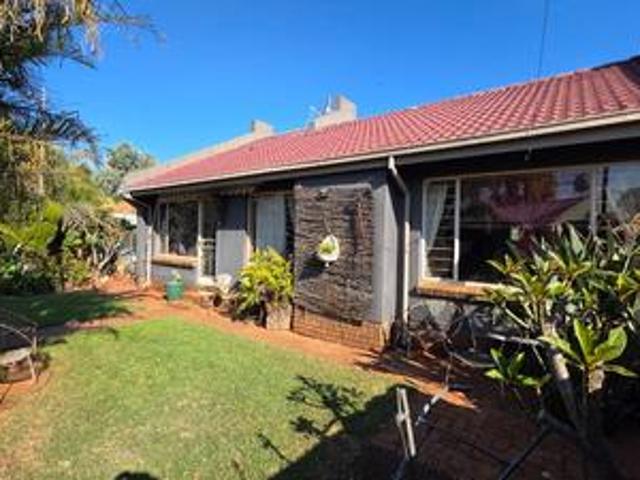 House for sale in Waterkloof, Gauteng