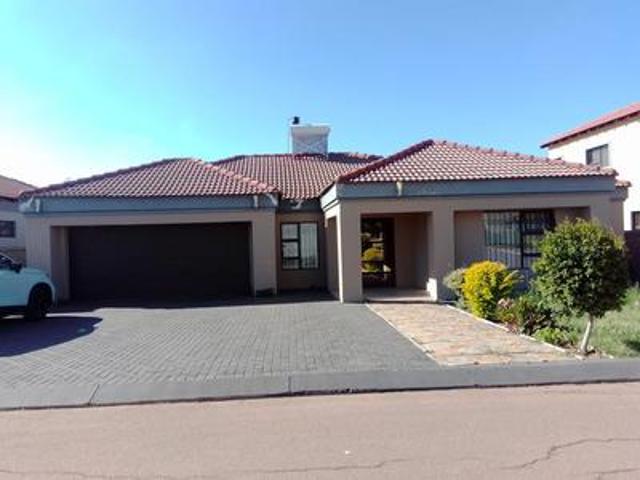 House for sale in Akasia, Gauteng