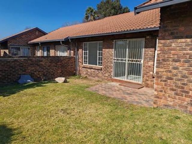 Townhouse for sale in Ekurhuleni, Gauteng