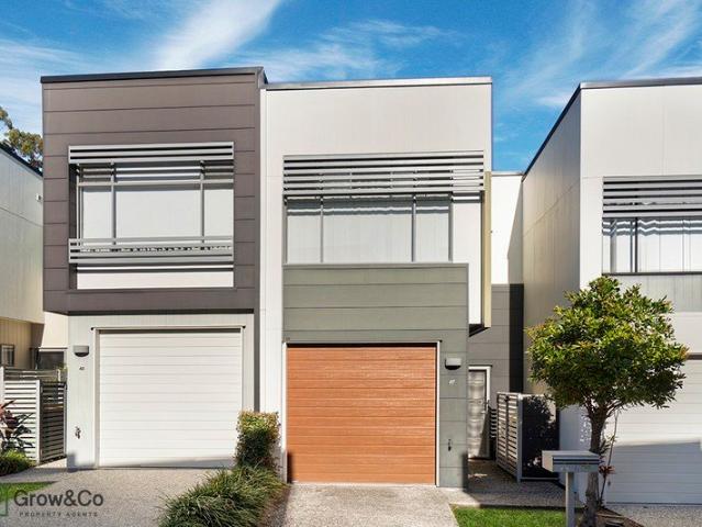 Townhouse for rent in Fernbrook, Queensland