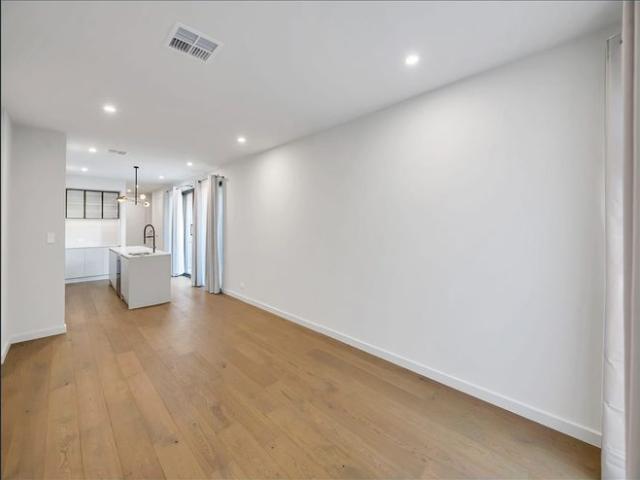 Townhouse for rent in Parkside, Adelaide