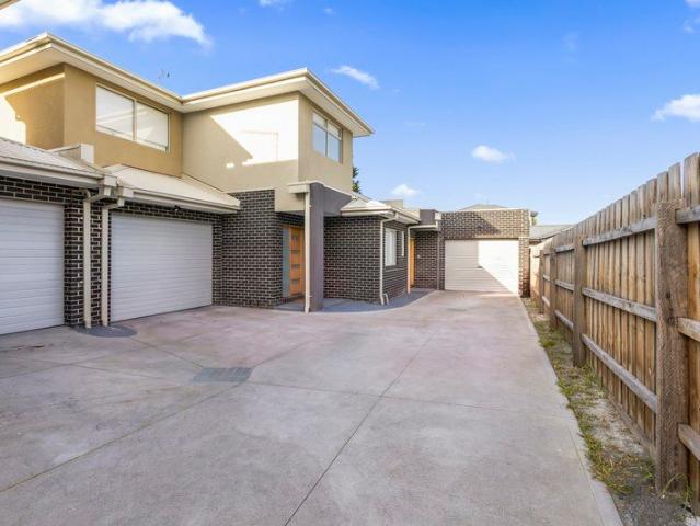 Townhouse for rent in Camerons Creek, Victoria