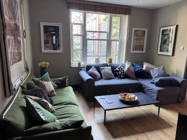 Apartment for rent in Chalk Farm, Greater London