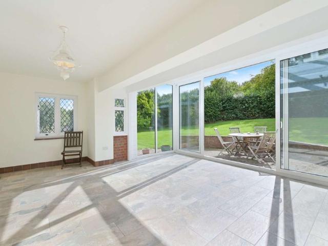 House for rent in Beaconsfield Old Town, Beaconsfield