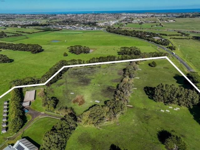 Cottage for sale in Warrnambool, Victoria
