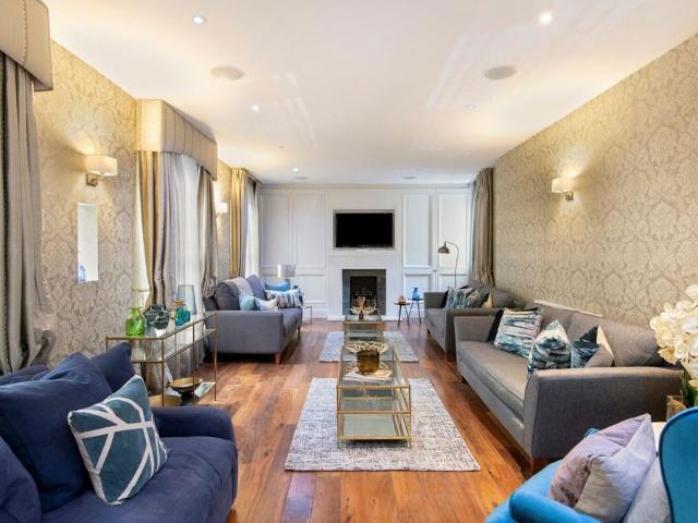 Townhouse for rent in Mayfair, Isle Of Man