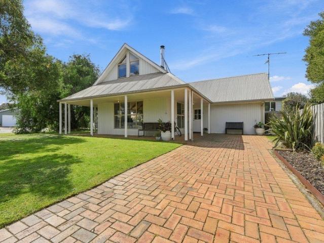 House for sale in Inverloch, Victoria