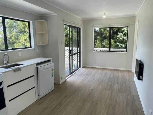 Apartment for rent in Whenuapai Village, Upper Harbour