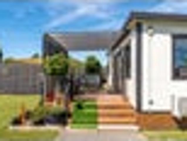 House for sale in Charing Cross, Canterbury