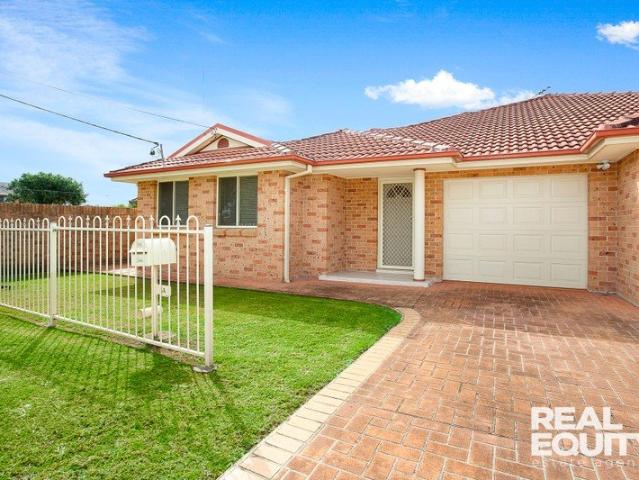 Duplex for rent in Sydney, New South Wales