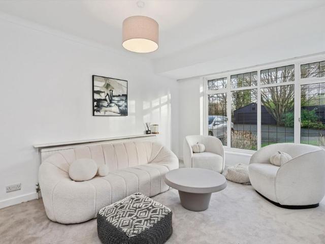 House for rent in Blackhills, Surrey