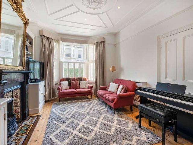 House for rent in Clapham Junction, Greater London