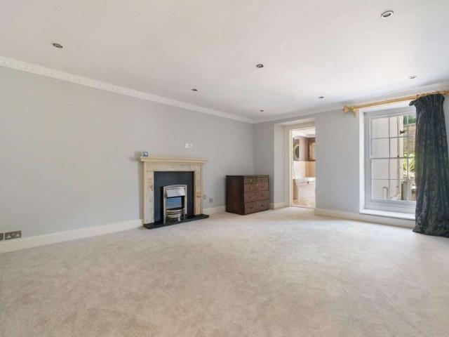 Apartment for rent in Hotwells, Feckenham