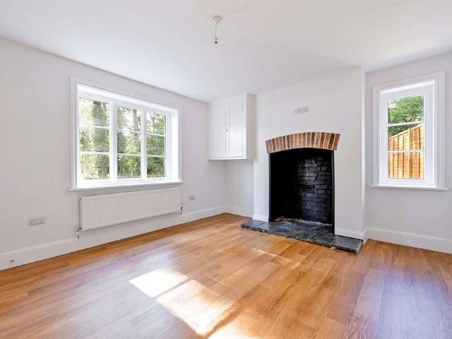House for rent in The Promenade, Cheltenham