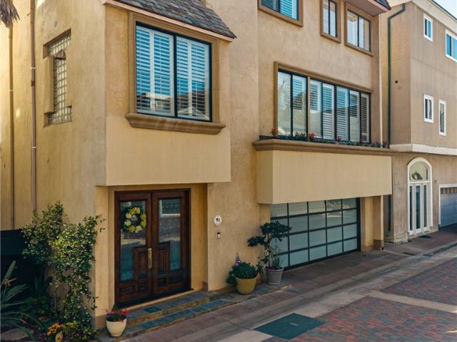 House for sale in Seal Beach, California